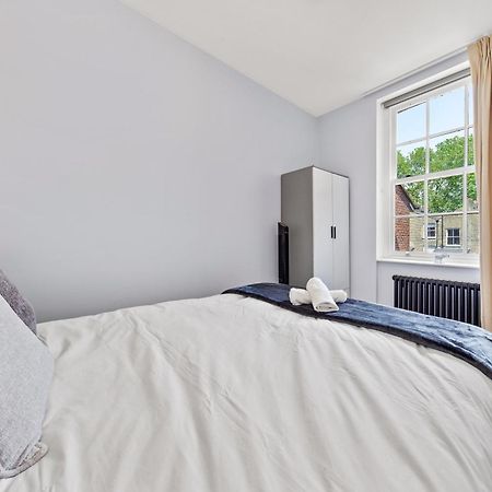 Stylish 2 Bedroom Apartment In Westminster Sleeps 5 With Ac London Eksteriør bilde